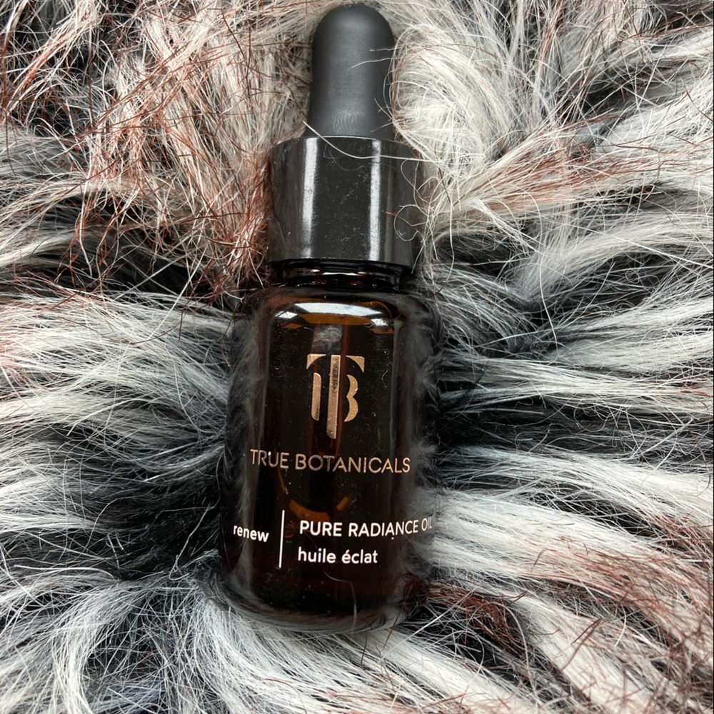 New True Botanicals RENEW Pure Radiance Oil -never opened